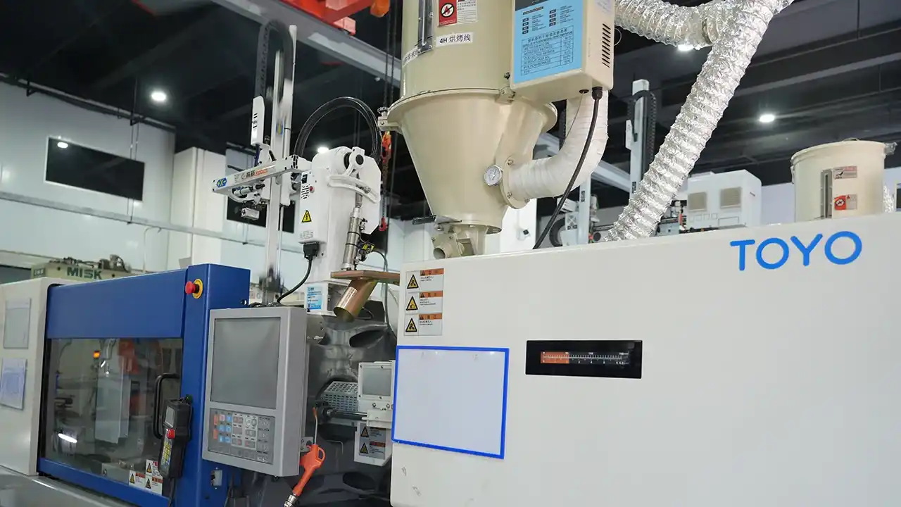 injection molding process steps