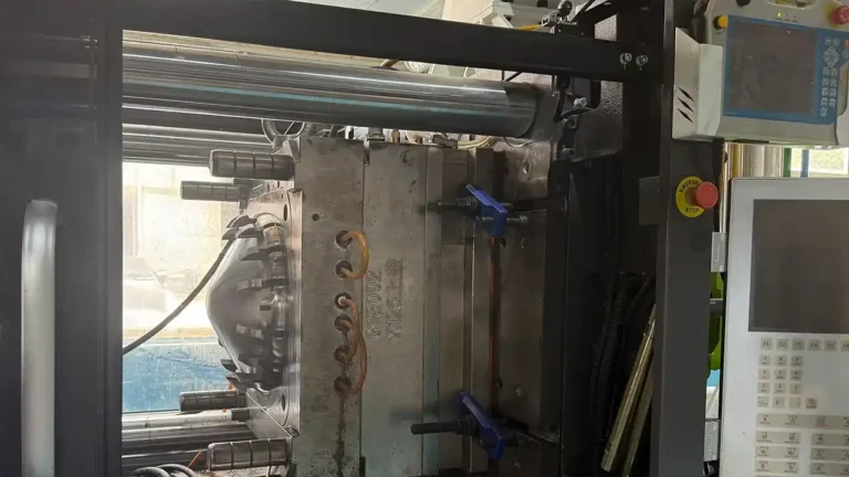 injection molding wall thickness uniform design