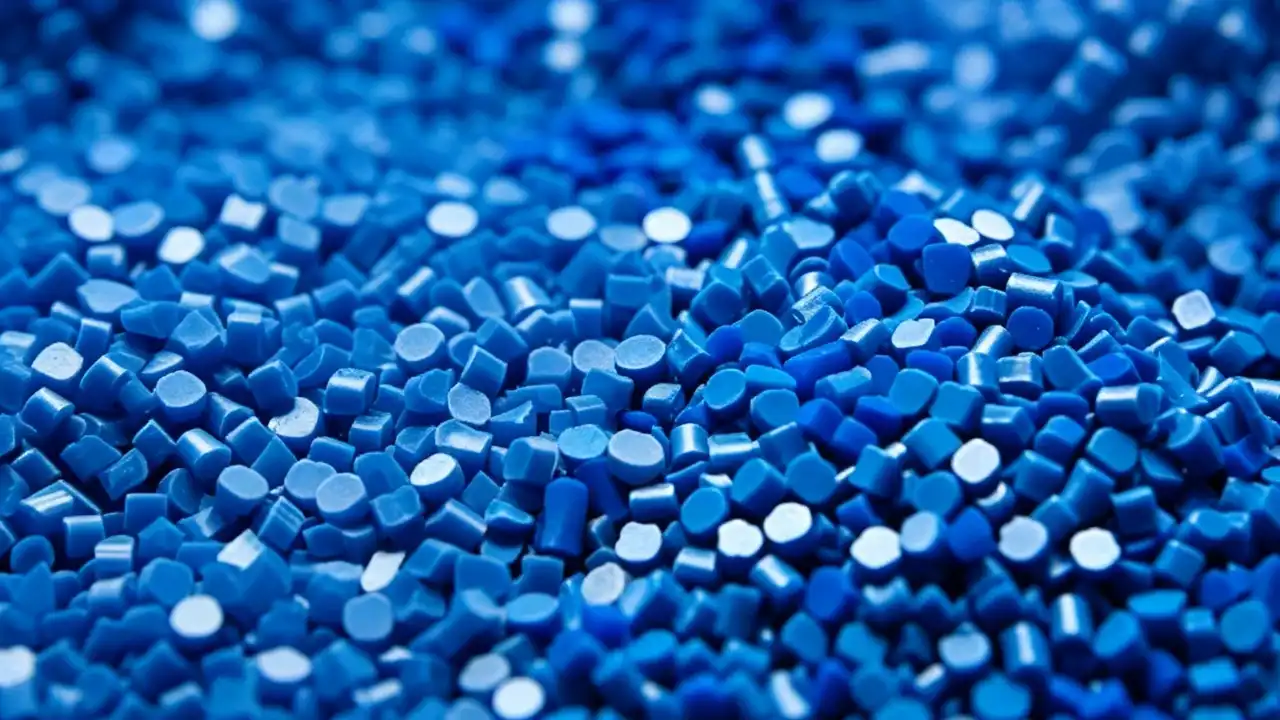 LCP plastic liquid crystal pellets