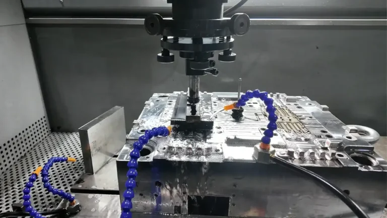 Usinage CNC de pièces métalliques